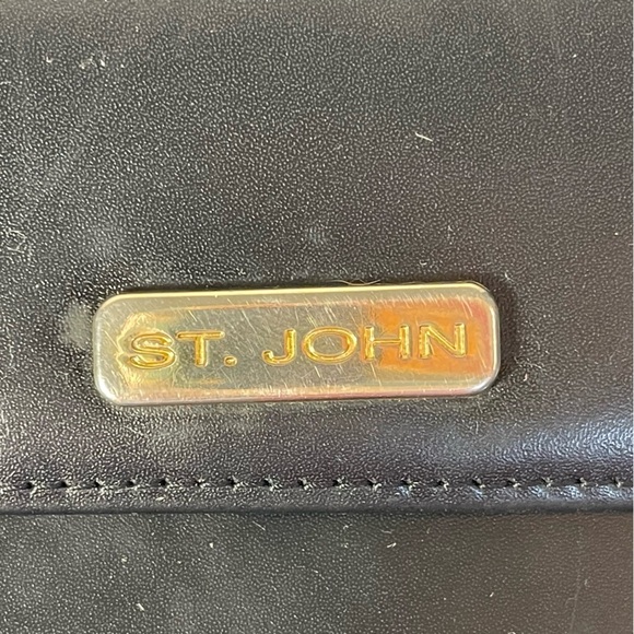 ST. JOHN Black Leather Trifold Wallet - Picture 13 of 15
